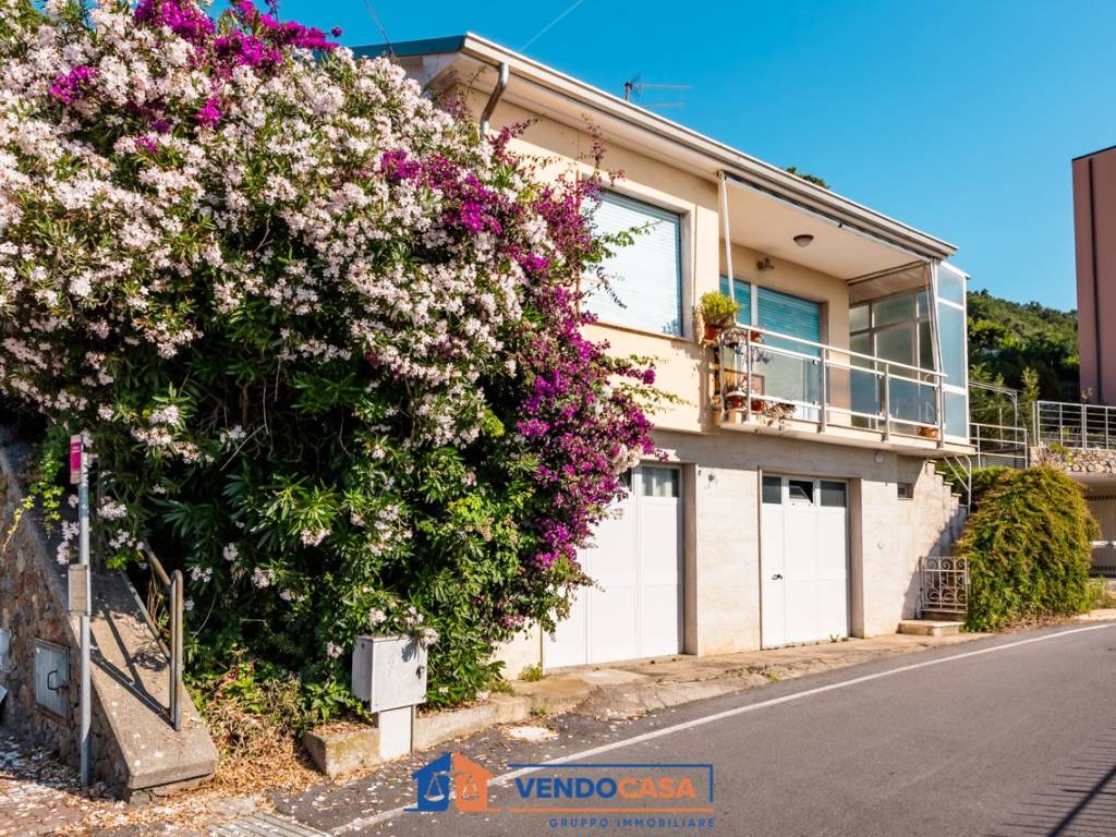 Villa a Bergeggi in Via 25 Aprile, 19 - Foto 2