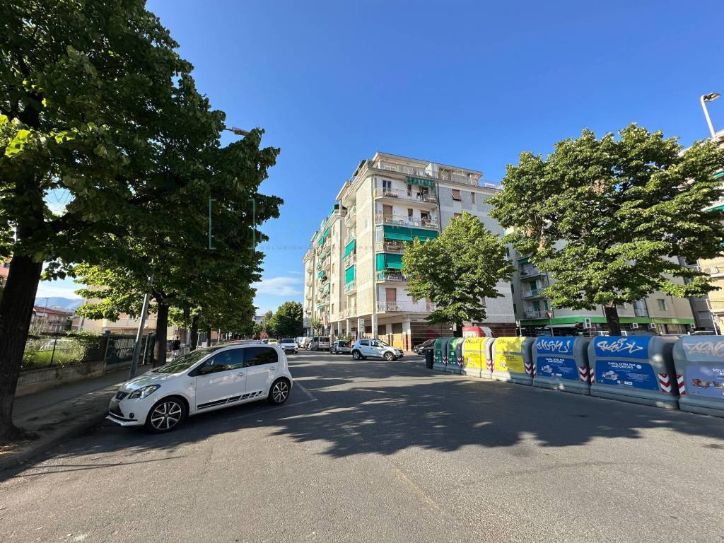 Appartamento a Albenga in Piazza Nenni - Foto 4