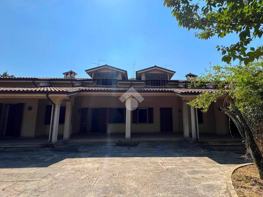 Villa a Poggio rusco in Via Abetone Brennero, 193 - Foto 3