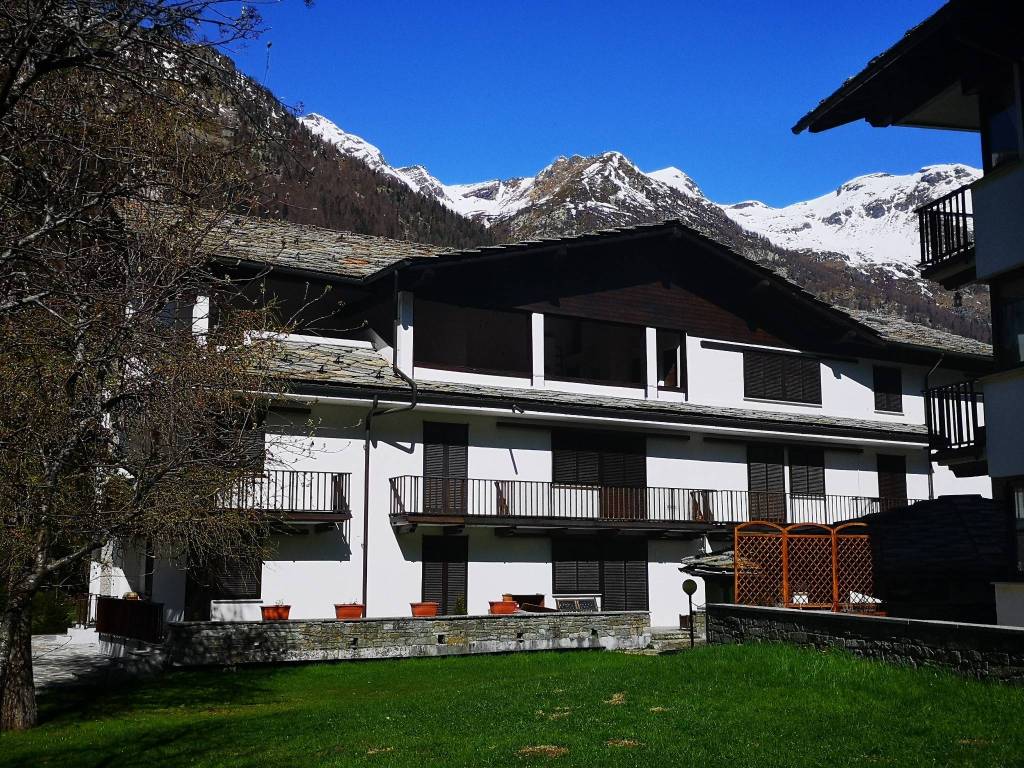 Appartamento a Gressoney-saint-jean in Località Bieltschocke, 19 - Foto 2