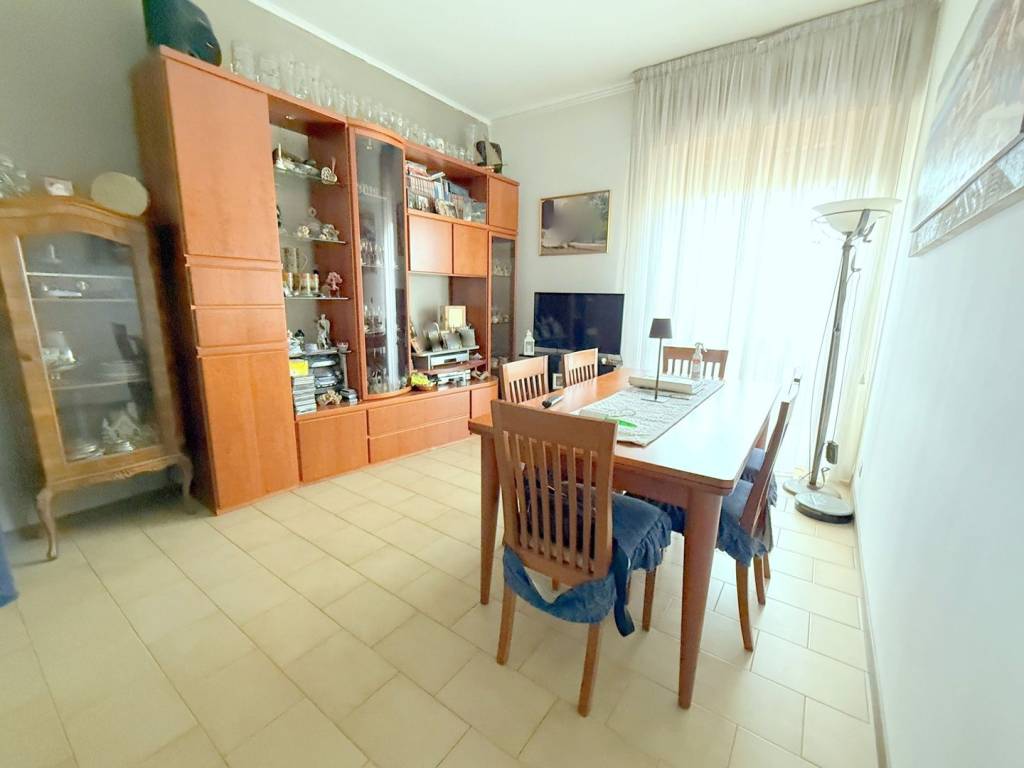 Appartamento a Verona in Stradone Santa Lucia, 28 - Foto 2