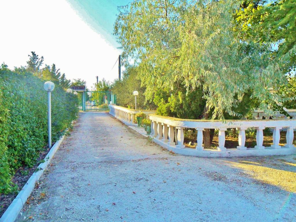 Villa a Foggia in Contrada San Nicola - Foto 3