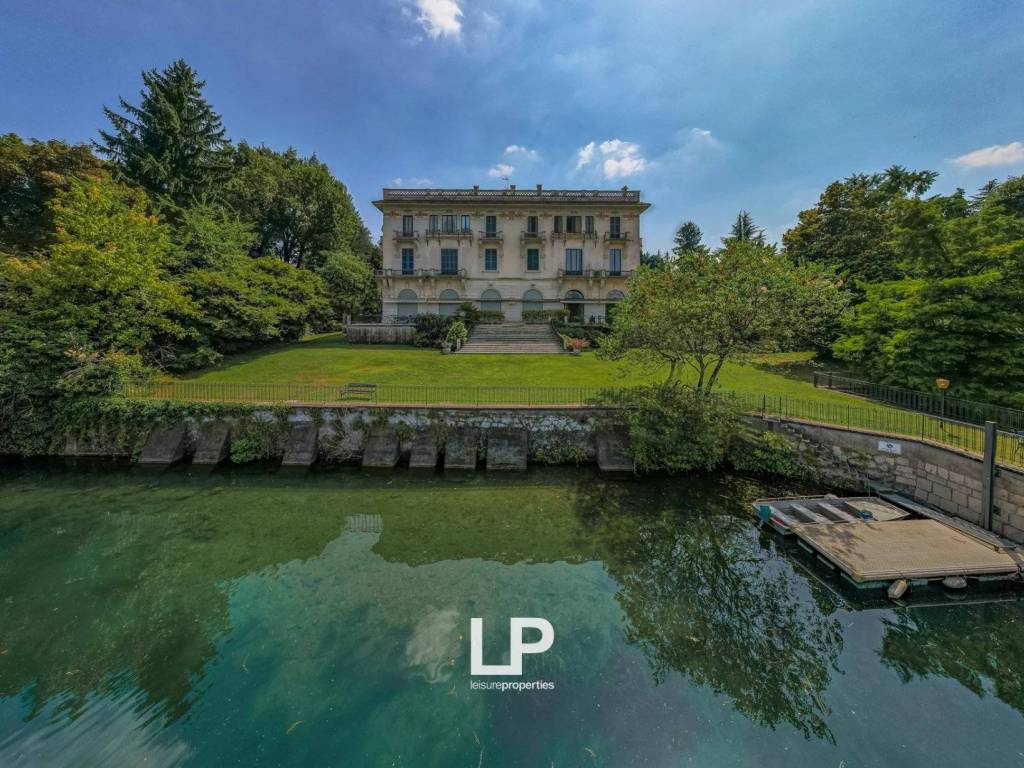 Appartamento a Castelletto sopra ticino in Via 1º Maggio 50 - Foto 2
