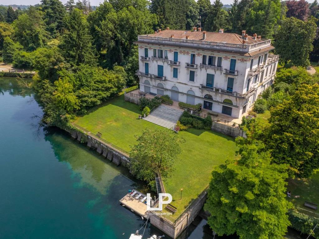 Appartamento a Castelletto sopra ticino in Via 1º Maggio 50 - Foto 4