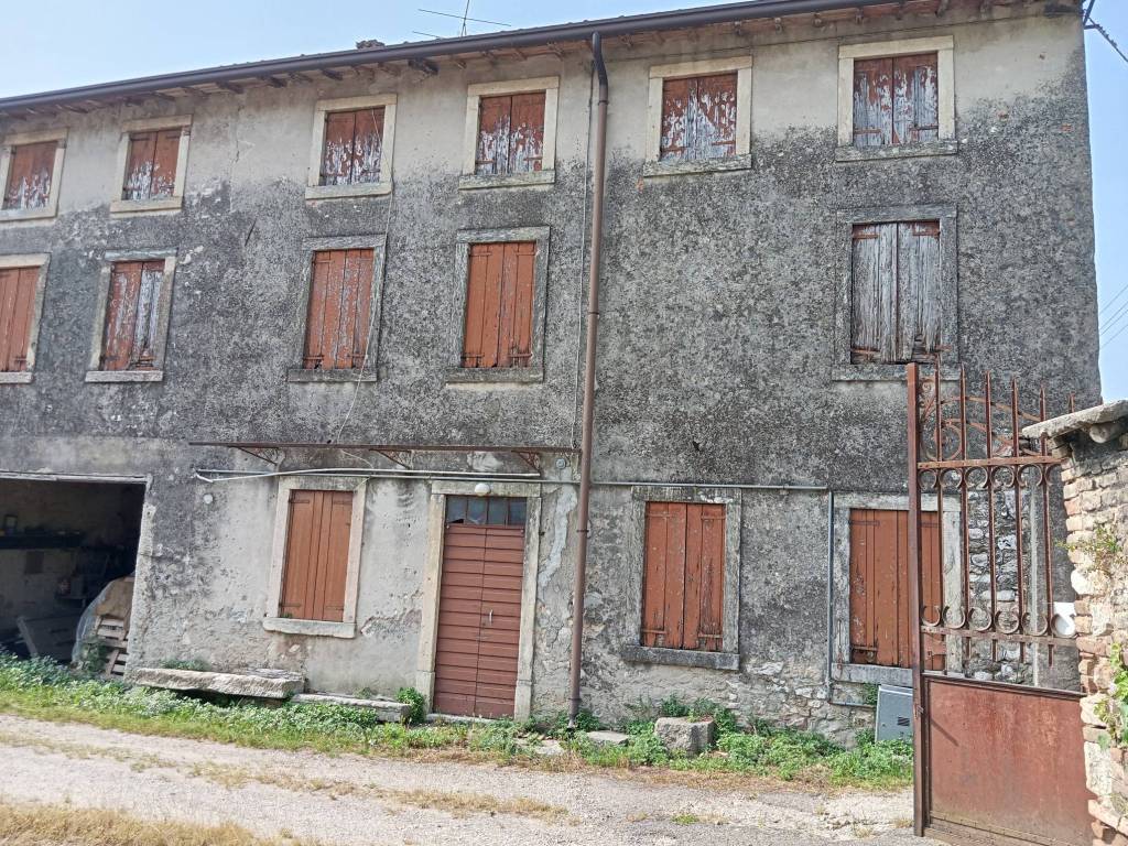 Rustico / casale a Verona in Via Squaranto - Foto 2