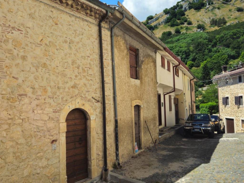 Immobile a Rocca di cambio in Via della Canala - Foto 4