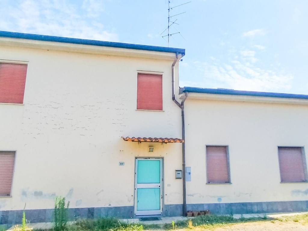 Casa indipendente a Cavaria con premezzo in Via Cantalupa, 603 - Foto 2