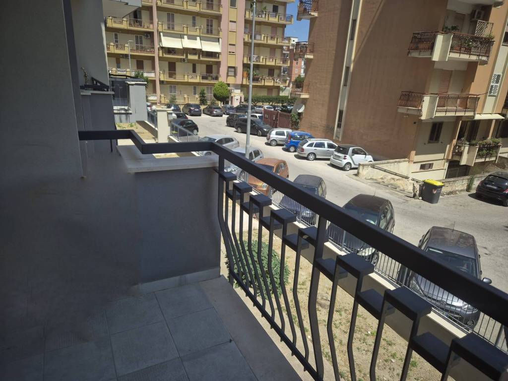 Appartamento a Trani in Via Gian Lorenzo Bernini - Foto 3