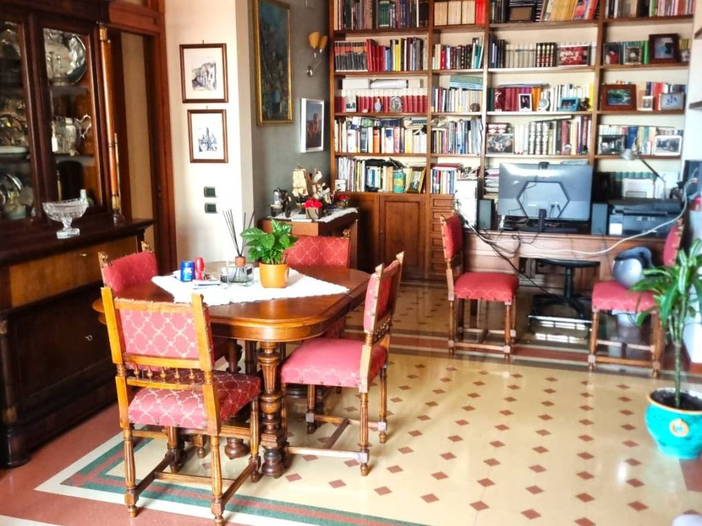 Appartamento a Salerno in Via Luigi Cacciatore - Foto 3