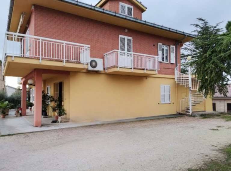 Appartamento a Massa fermana in Via Castellano - Foto 2