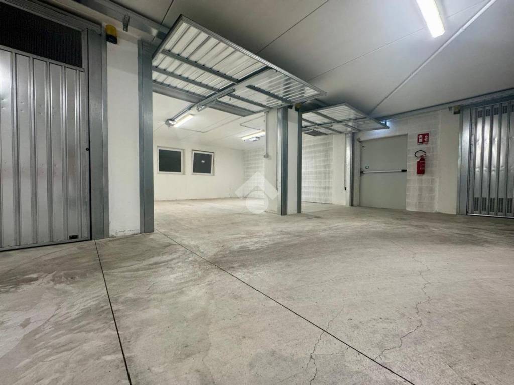 Box / garage a Rovereto in Piazza Follone - Foto 2