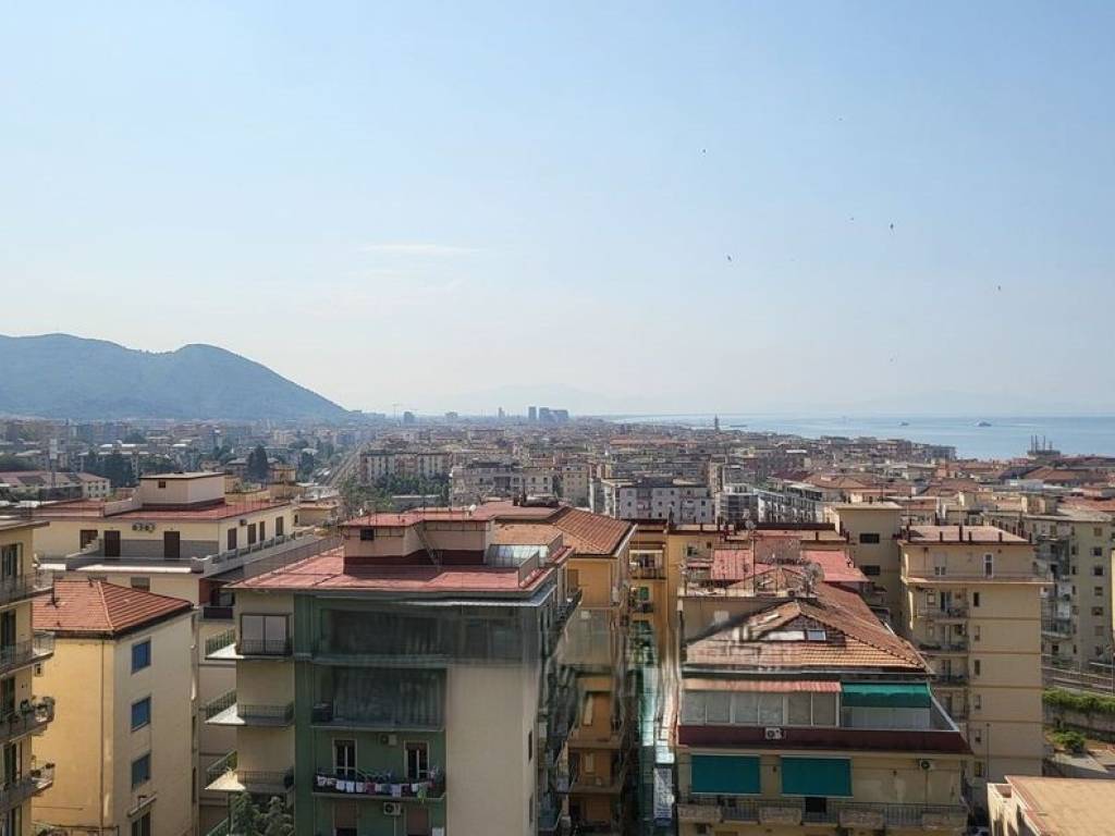 Appartamento a Salerno in Viale delle Ginestre - Foto 3