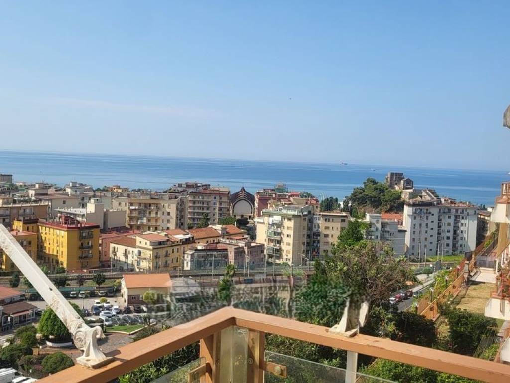 Appartamento a Salerno in Viale delle Ginestre - Foto 5