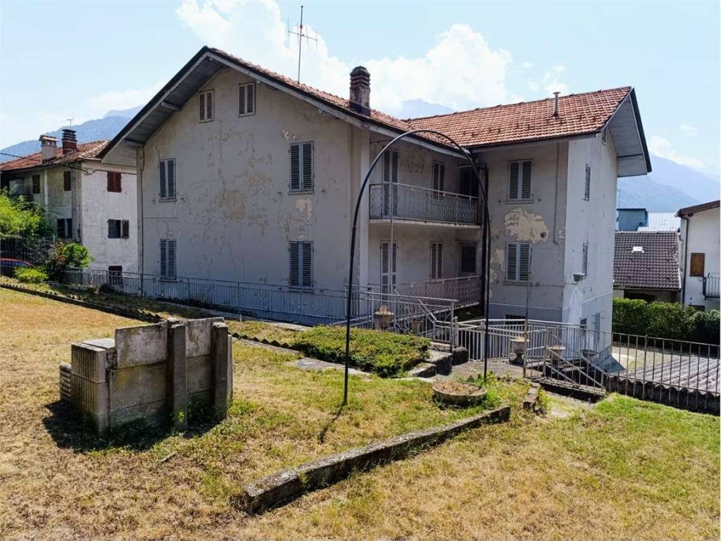 Palazzo / stabile a Saint-vincent in via battaglione aosta, 3 - Foto 3