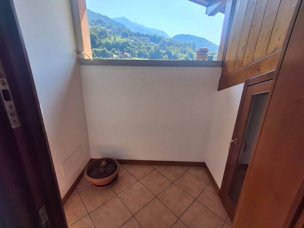 Appartamento a Val brembilla in Via Croce Garateno, 4 - Foto 4