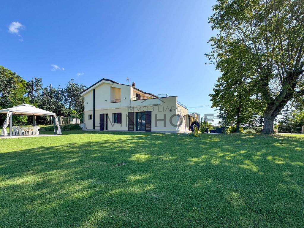 Villa a Rimini in Via Ca' Torsani - Foto 4