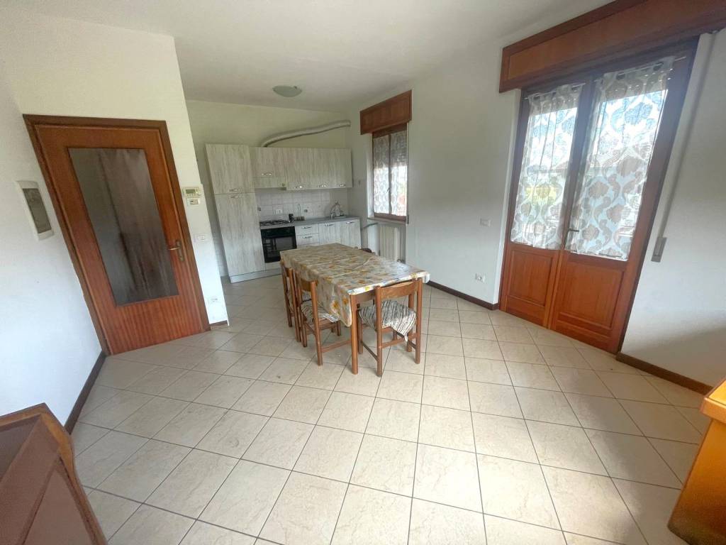 Appartamento a Montecchio maggiore in Via del Lavoro, 2 - Foto 4