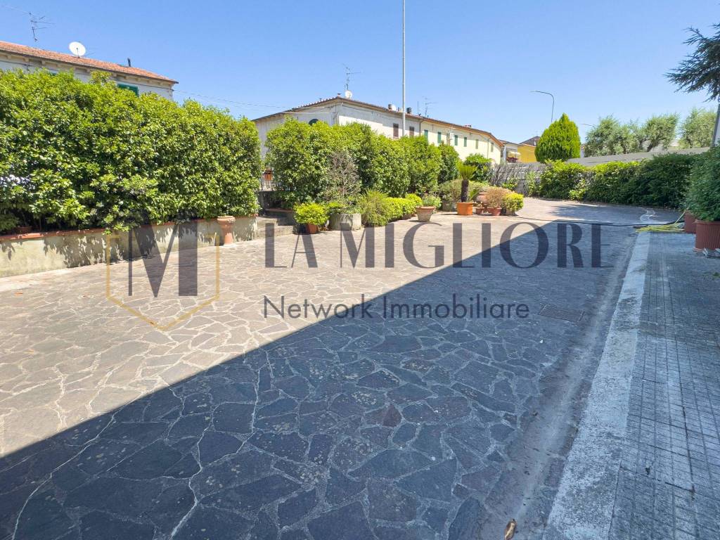 Appartamento a Pistoia in Via del Poggio di Arcigliano - Foto 3