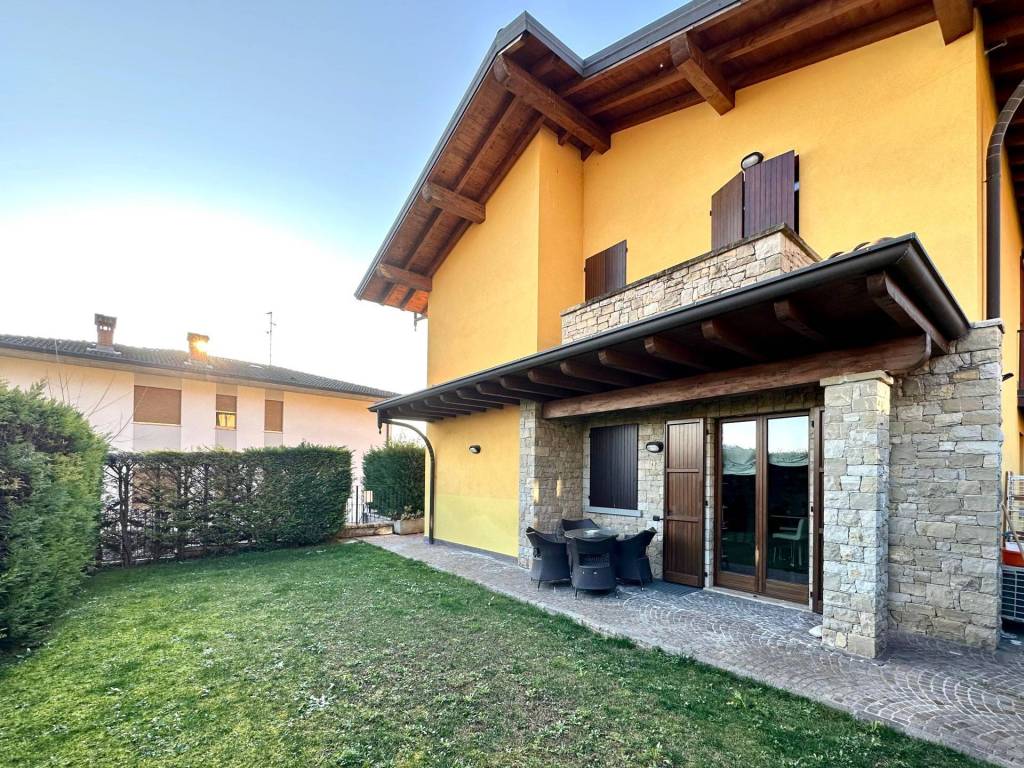 Villetta a schiera a Albano sant'alessandro in Via Ferdinando Magellano - Foto 2
