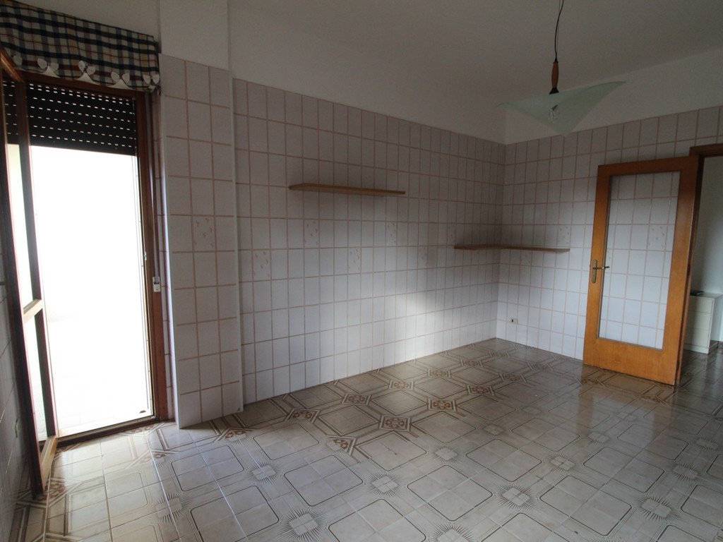 Appartamento a Grottaglie in Via Francesco Bacone, 1 - Foto 4