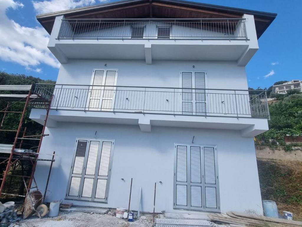 Villa a Salerno in Via Carosello - Foto 2