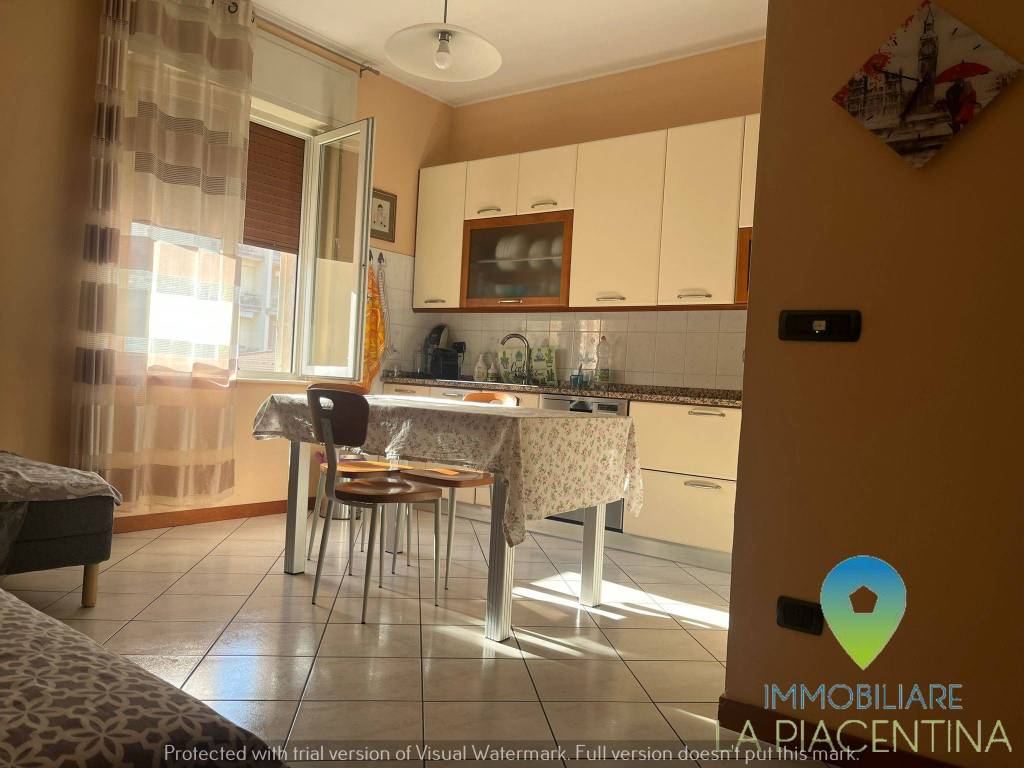 Appartamento a Piacenza in Via Luciano Scarabelli, 7 - Foto 4