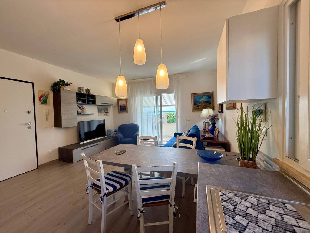 Villa a Orbetello in Lungo Lago Bruno Buozzi - Foto 4