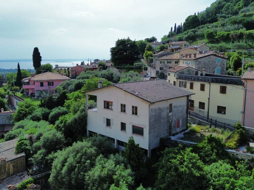 Villa a Cavaion veronese in Via Belvedere, 5 - Foto 2
