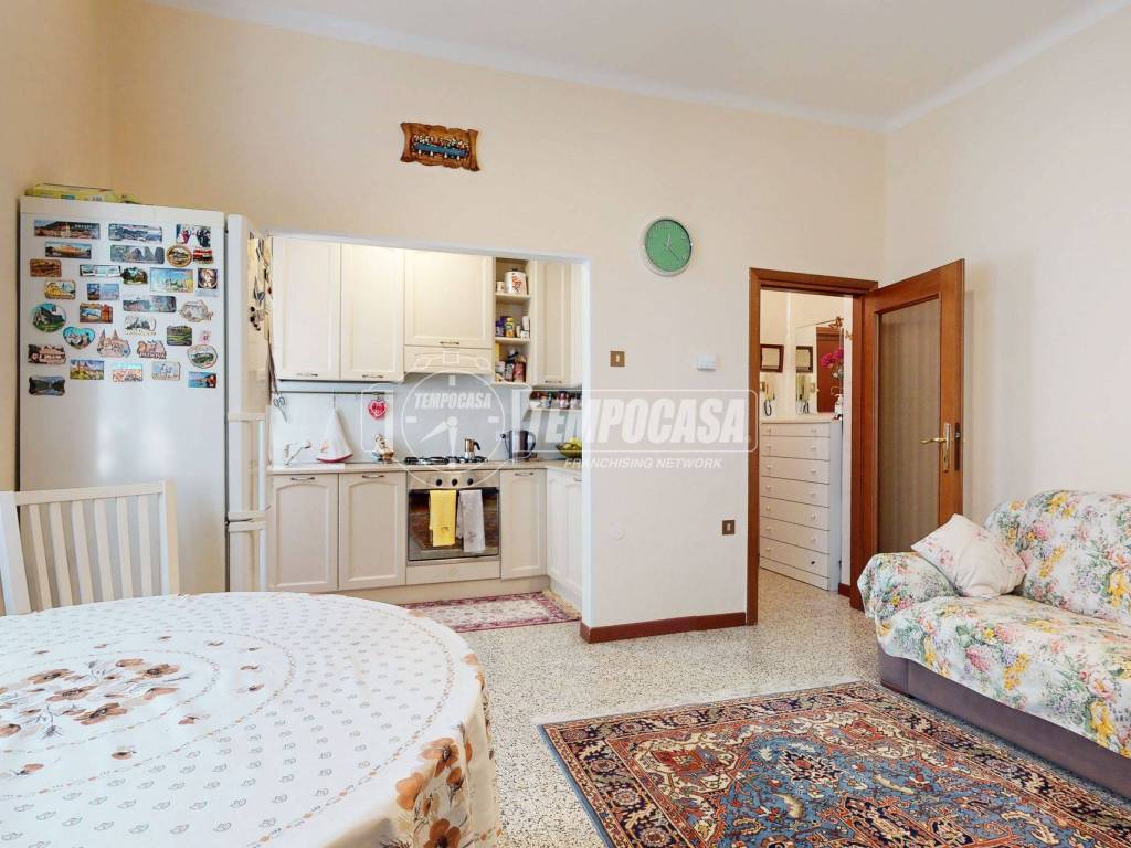 Appartamento a Mantova in Viale Risorgimento 40 - Foto 2
