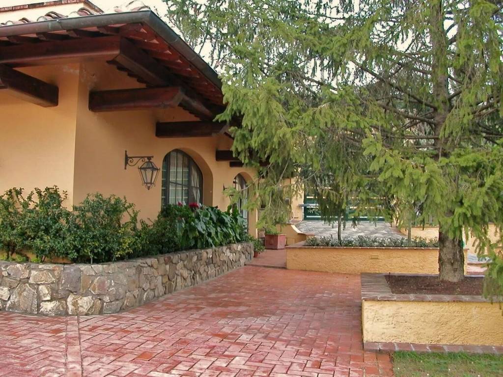 Villa a Poggio a caiano in Via Della Petraia S.N.C. - Foto 4