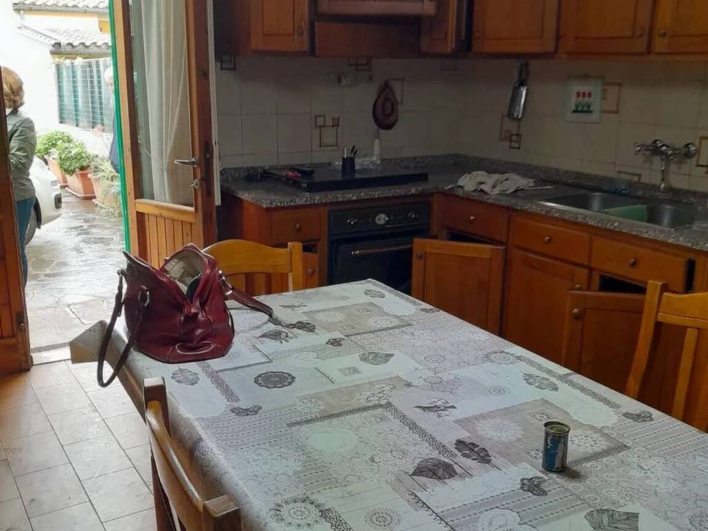 Villa a Vernio in Via Di Mezzana S.N.C. - Foto 2