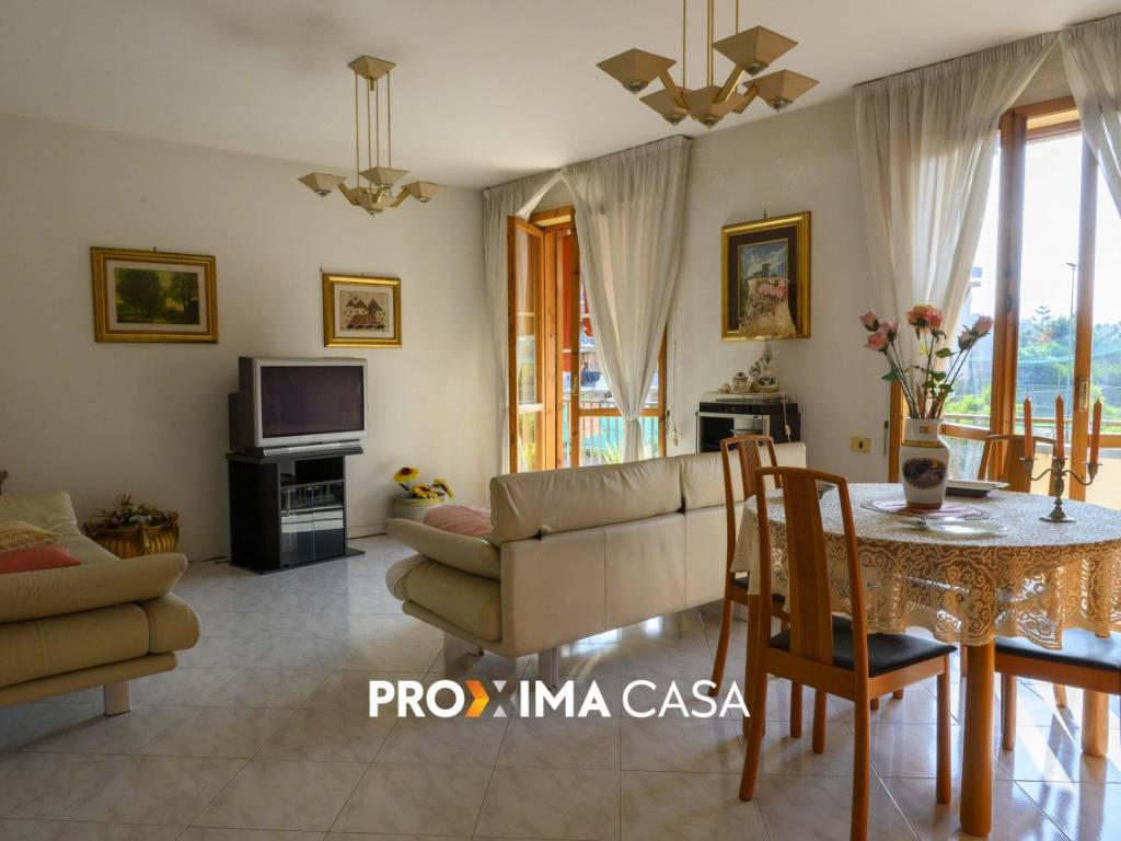 Appartamento a Salerno in Via Quintino di Vona 9 - Foto 2