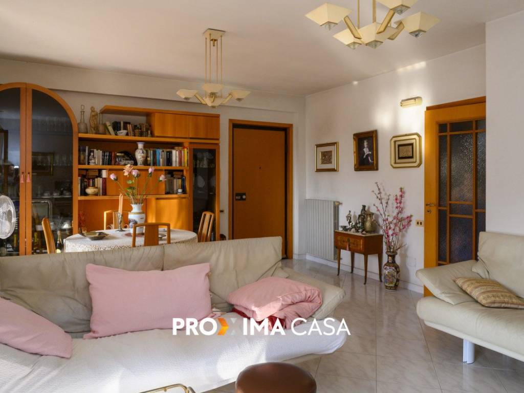 Appartamento a Salerno in Via Quintino di Vona 9 - Foto 3