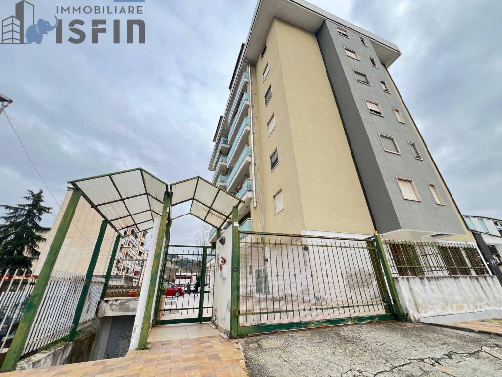 Appartamento a Cosenza in Via Popilia, 252 - Foto 2