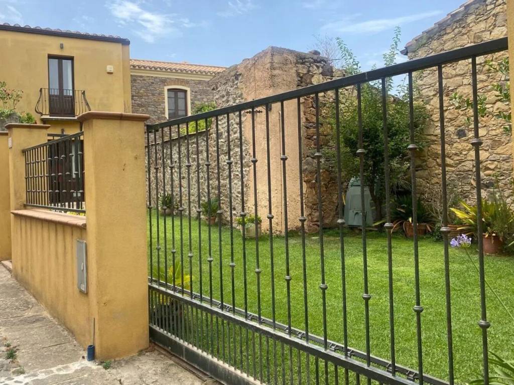 Villa a Sardara in Vico Iii Regina Margherita - Foto 2