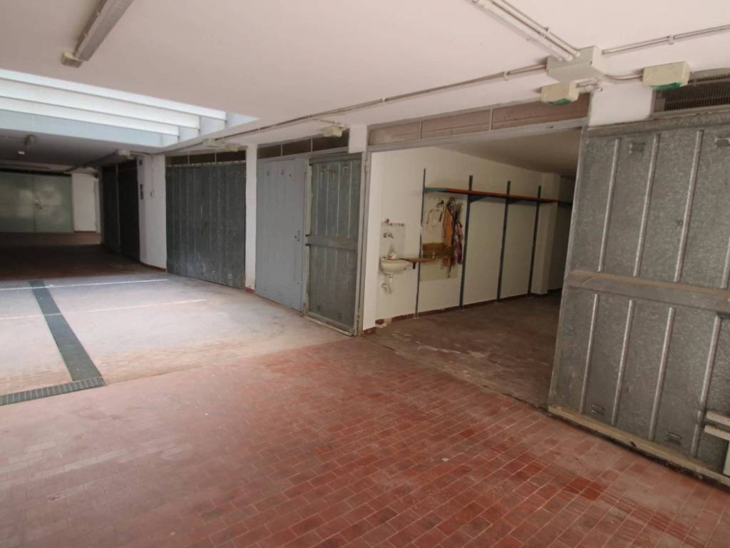 Box / garage a Borghetto santo spirito in Via Ticino, 4 - Foto 5