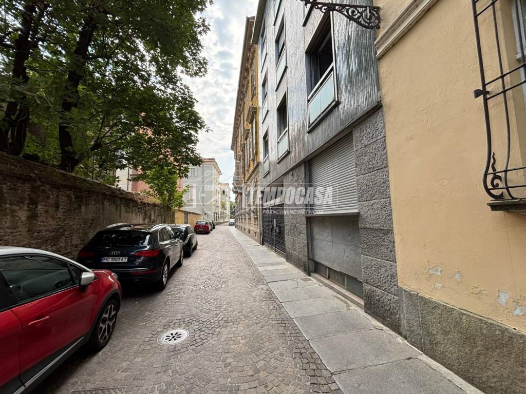 Appartamento a Casale monferrato in Via Luigi Canina - Foto 2