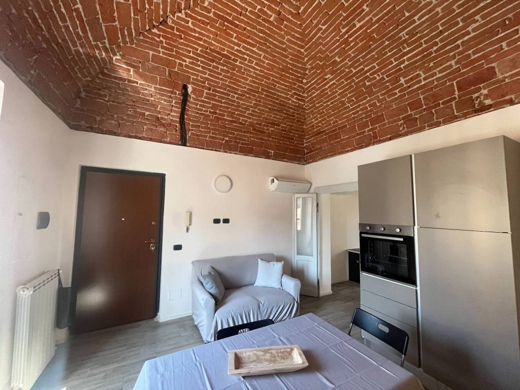 Appartamento a Novara in Via Ettore Perrone, 8 - Foto 2
