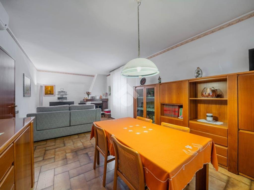 Villa a Carpi in Strada Statale Romana Nord, 39 - Foto 3