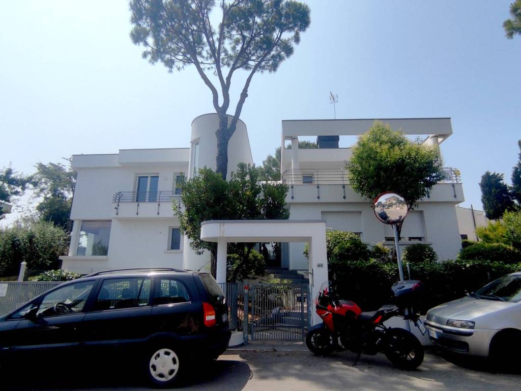 Villa a Riccione in Viale dei Pini - Foto 2