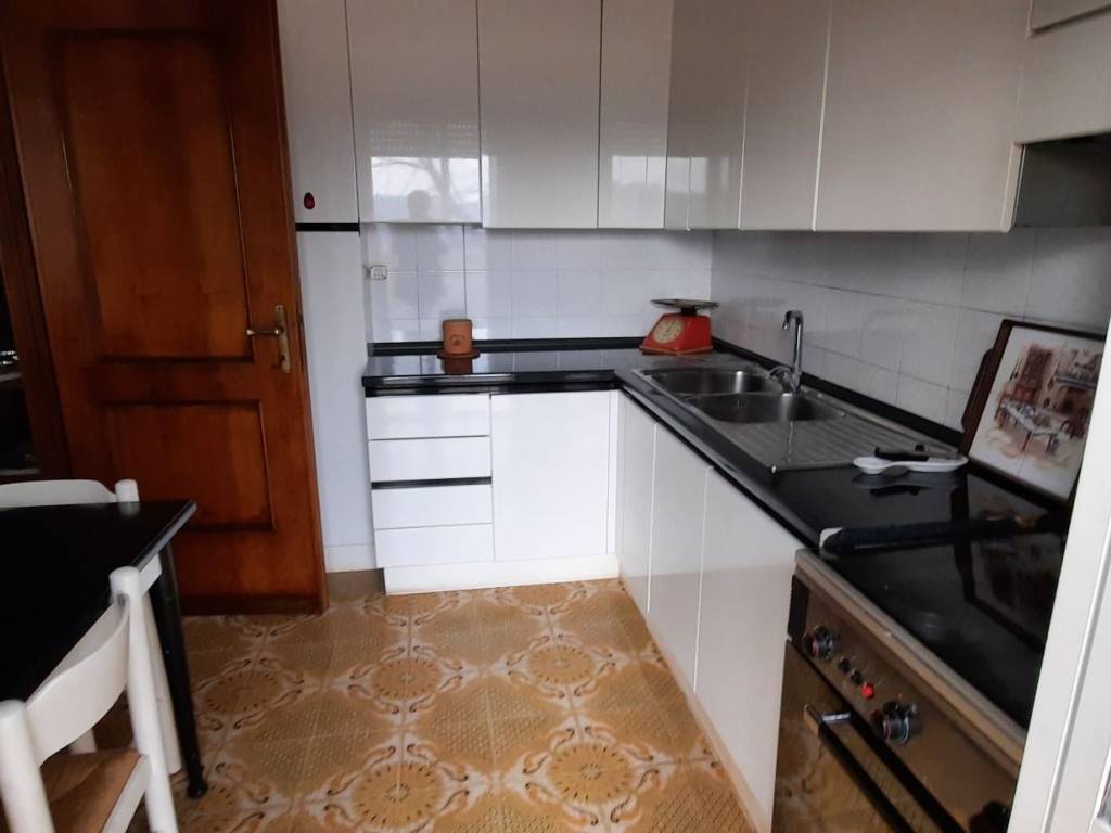 Appartamento a Frosinone in Viale America Latina - Foto 2