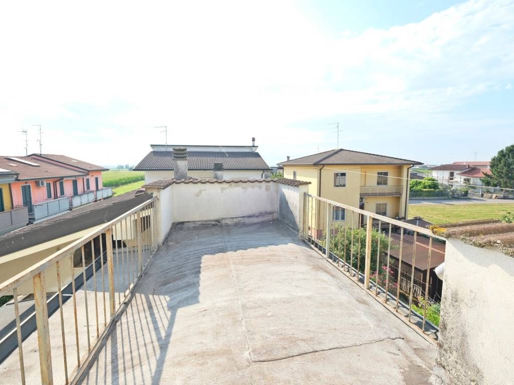 Appartamento a Villafranca di verona in Via Carlo Poma - Foto 2