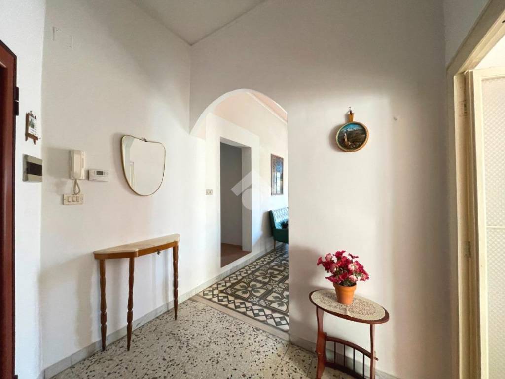 Appartamento a Canosa di puglia in Via Guglielmo Oberdan, 25 - Foto 2