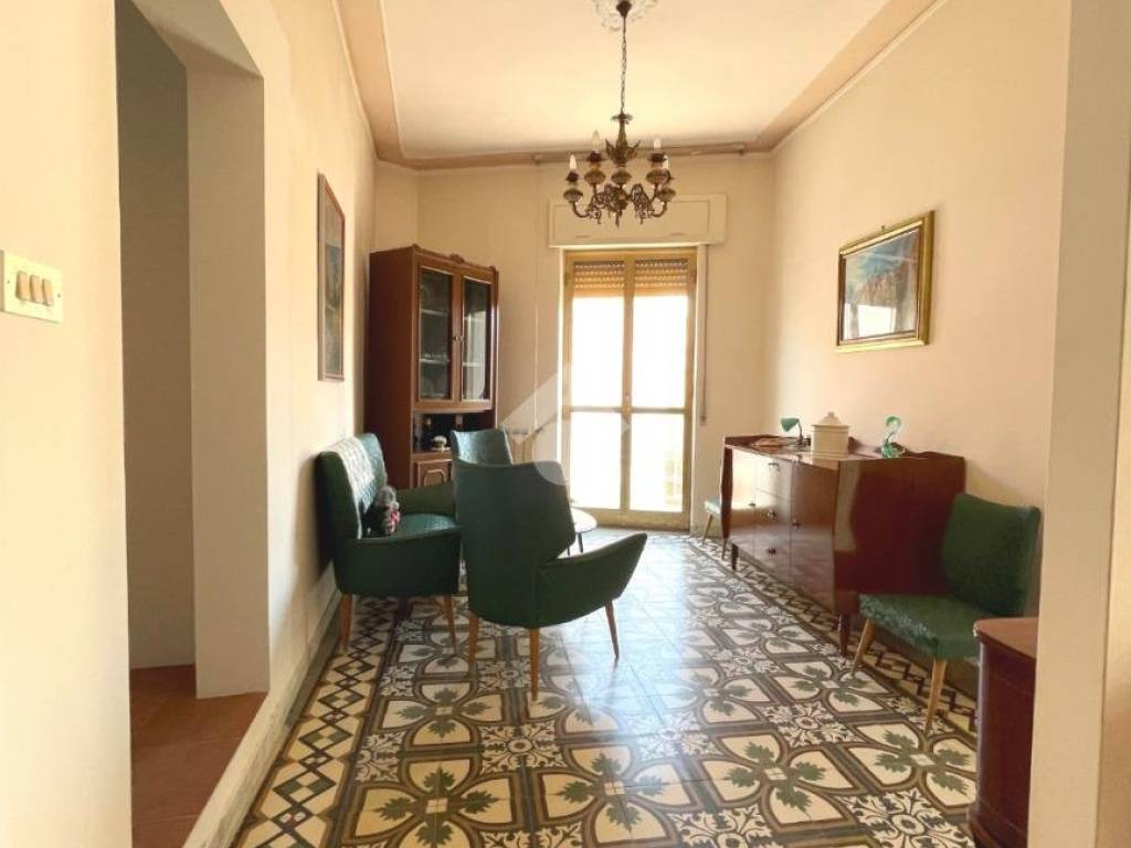 Appartamento a Canosa di puglia in Via Guglielmo Oberdan, 25 - Foto 3