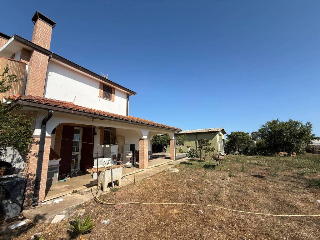 Villa a Terracina in Via Caterina Fusco - Foto 2