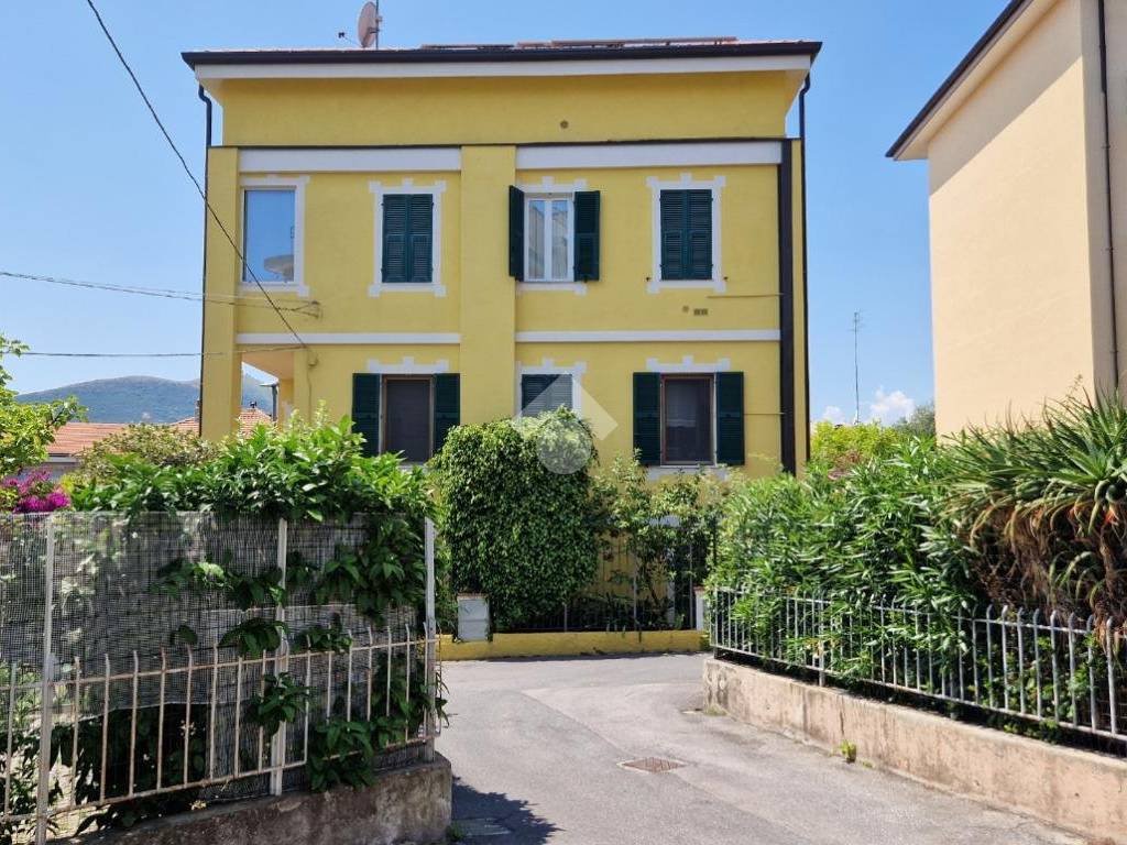 Appartamento a Loano in Via Piave, 5 - Foto 2