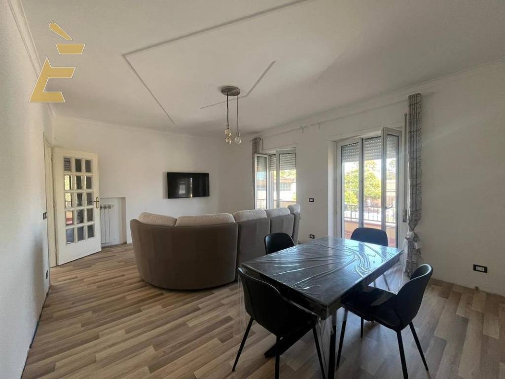 Villa a Aprilia in Via Siracusa, 41 - Foto 2