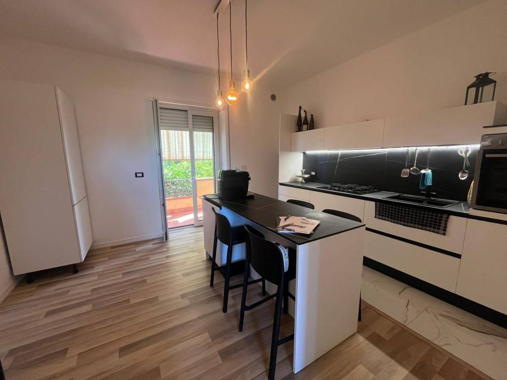 Villa a Aprilia in Via Siracusa, 41 - Foto 3