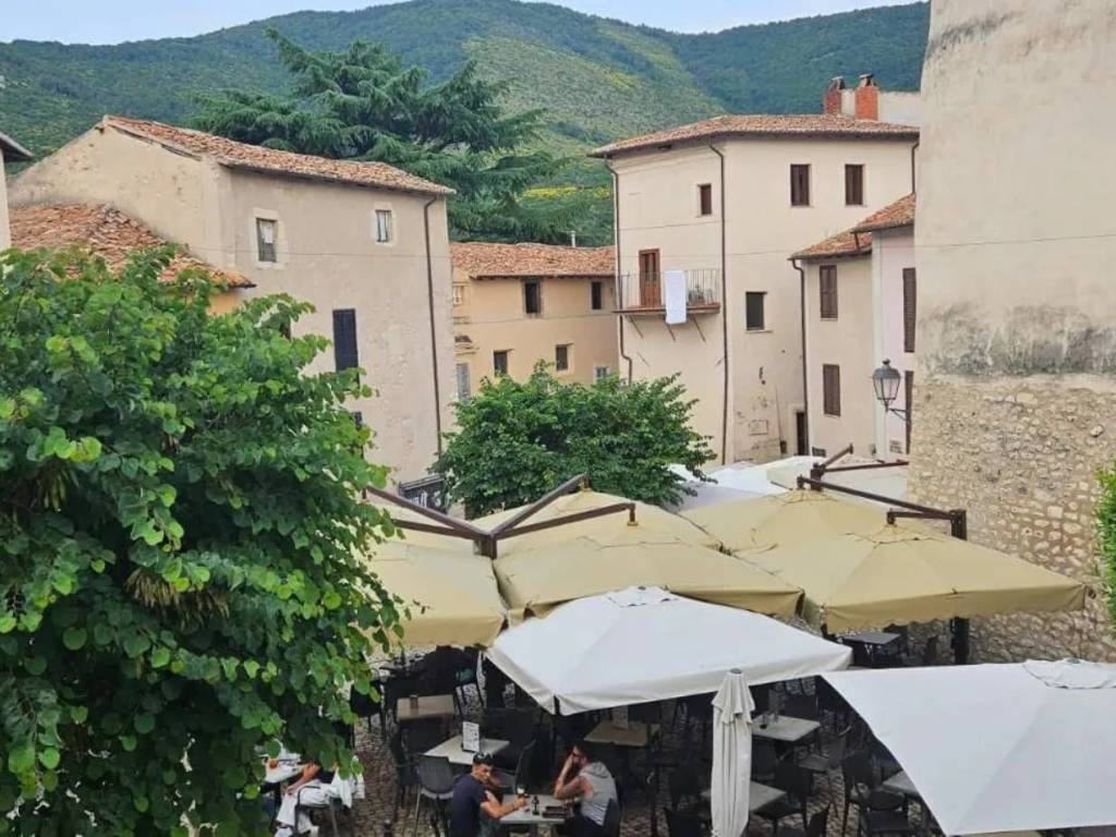 Casa indipendente a Sermoneta in Piazza del Popolo, 6 - Foto 3