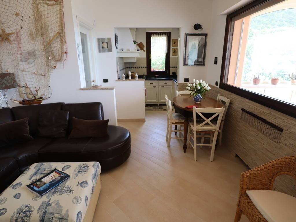 Appartamento a Andora in STRADA DELLA COLLA - Foto 4